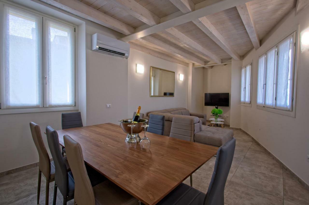 Casa Vacanze Marconi 22 Marone Exteriör bild