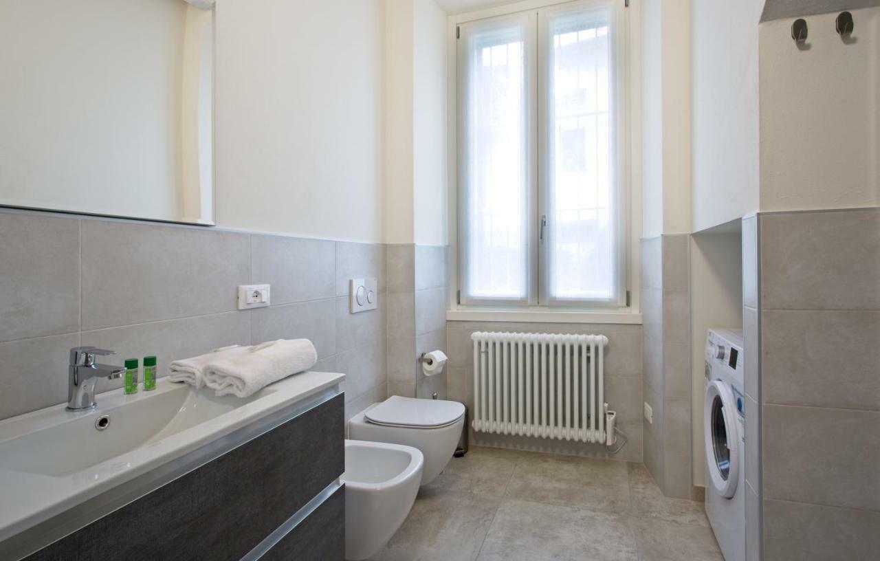 Casa Vacanze Marconi 22 Marone Exteriör bild